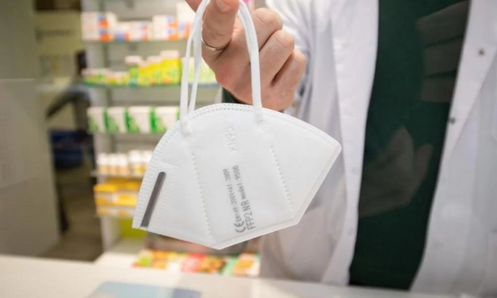 Γερμανία: ''Όχι'' από τους επιστήμονες στην κατάργηση της μάσκας